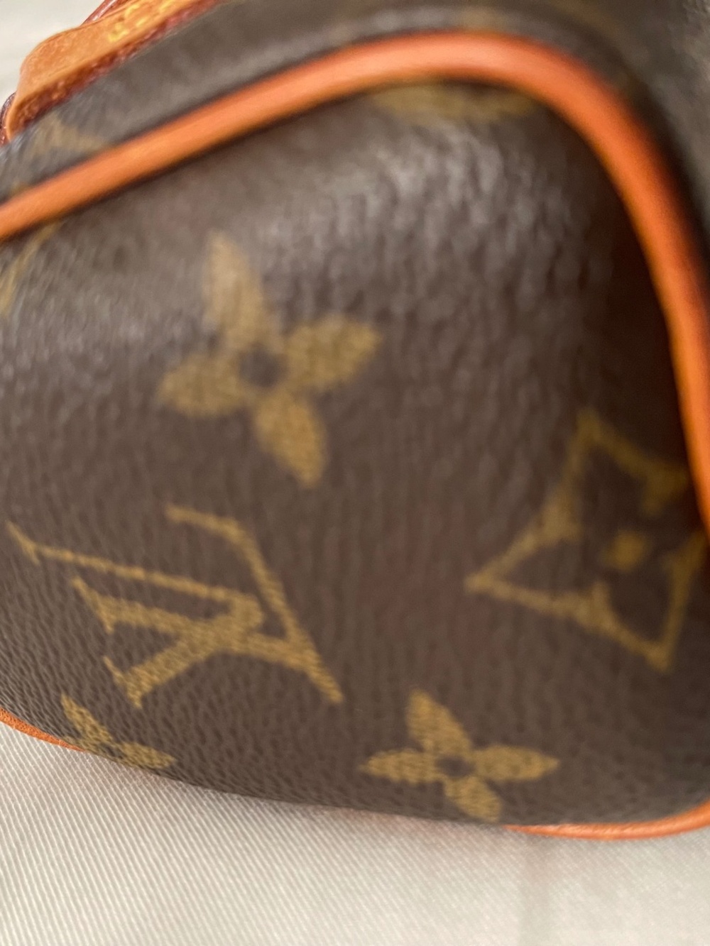 Louis Vuitton Nano Bag with Strap - Picture 6 of 16